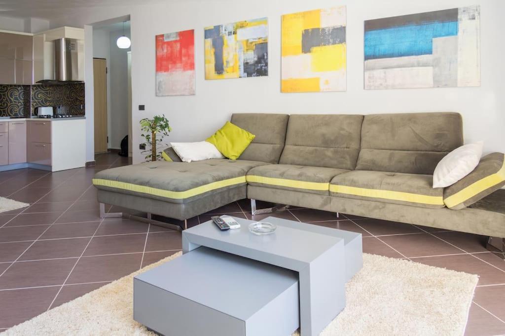 טיראנה Exclusive Apartment מראה חיצוני תמונה